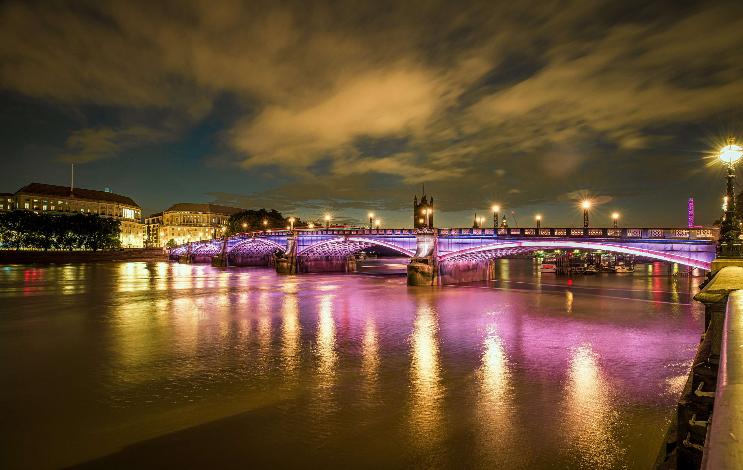 186. London – Phạm Thị Hồng Hạnh