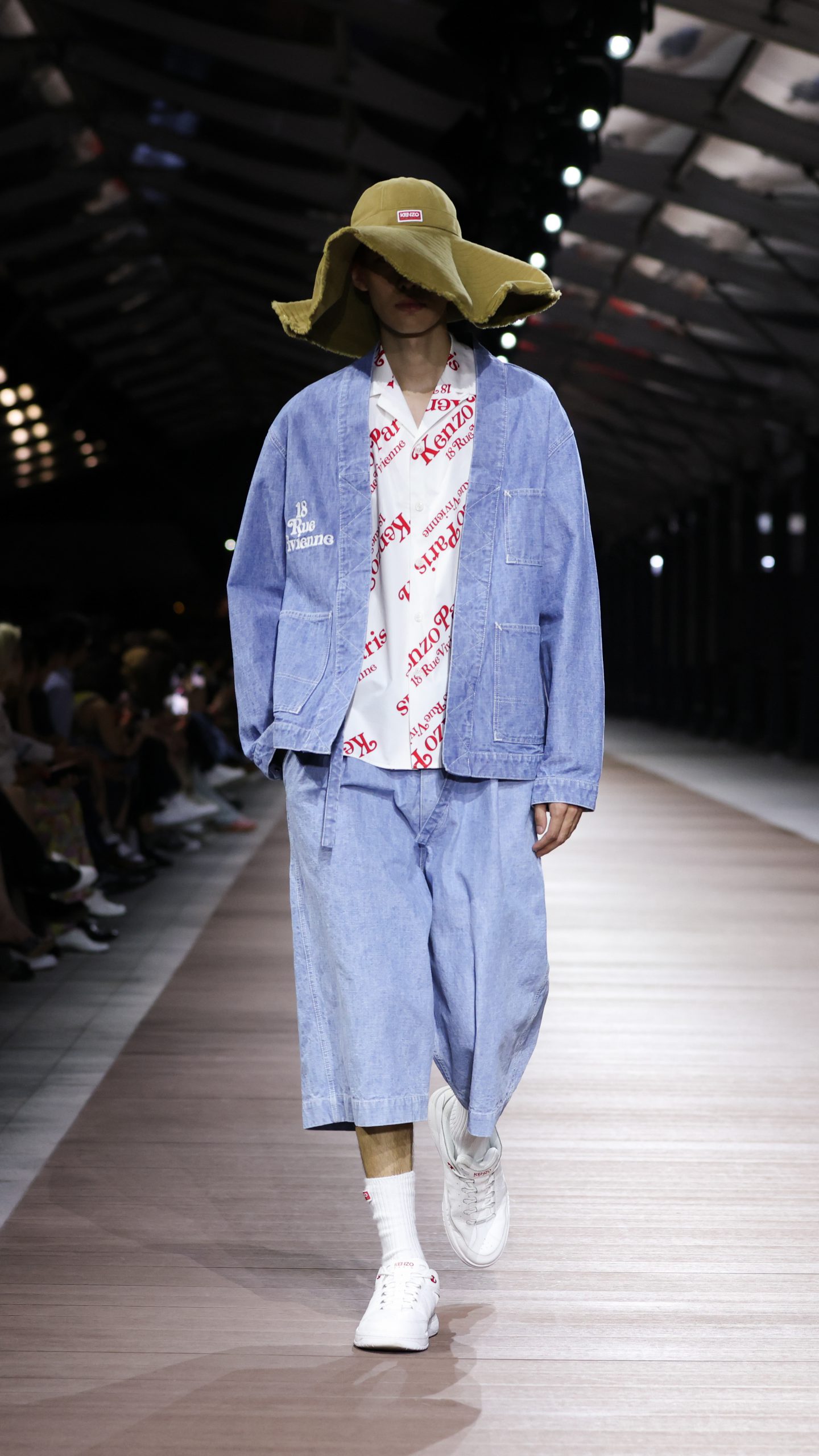 Run way key look (8)