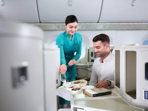 Vietnam Airlines khôi phục gần 90% tần suất bay quốc tế