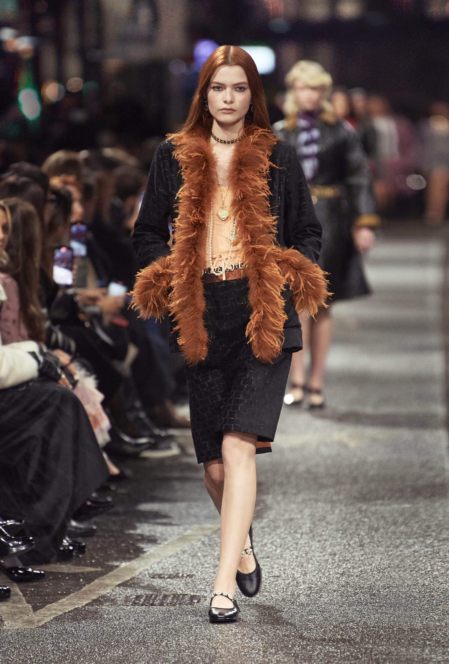 Sang trọng – cá tính trong BST CHANEL Métiers d’art 2023/24