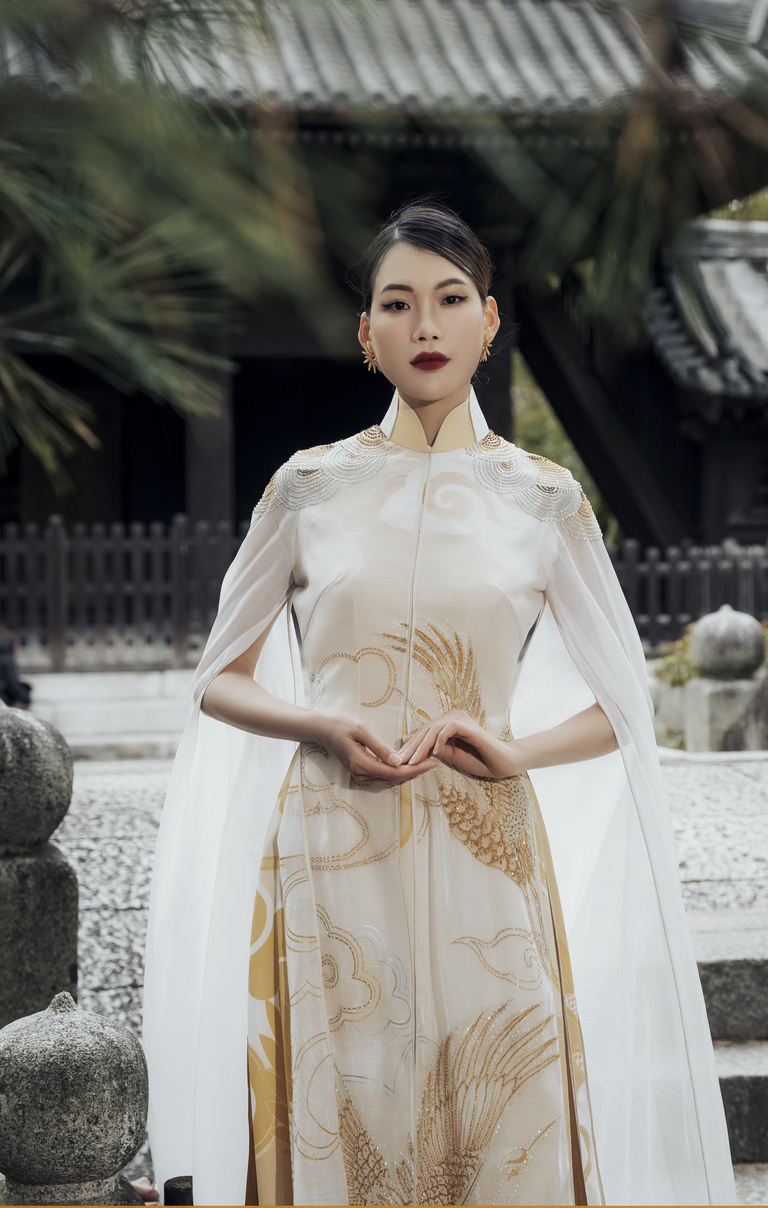 Họa sắc vân minh