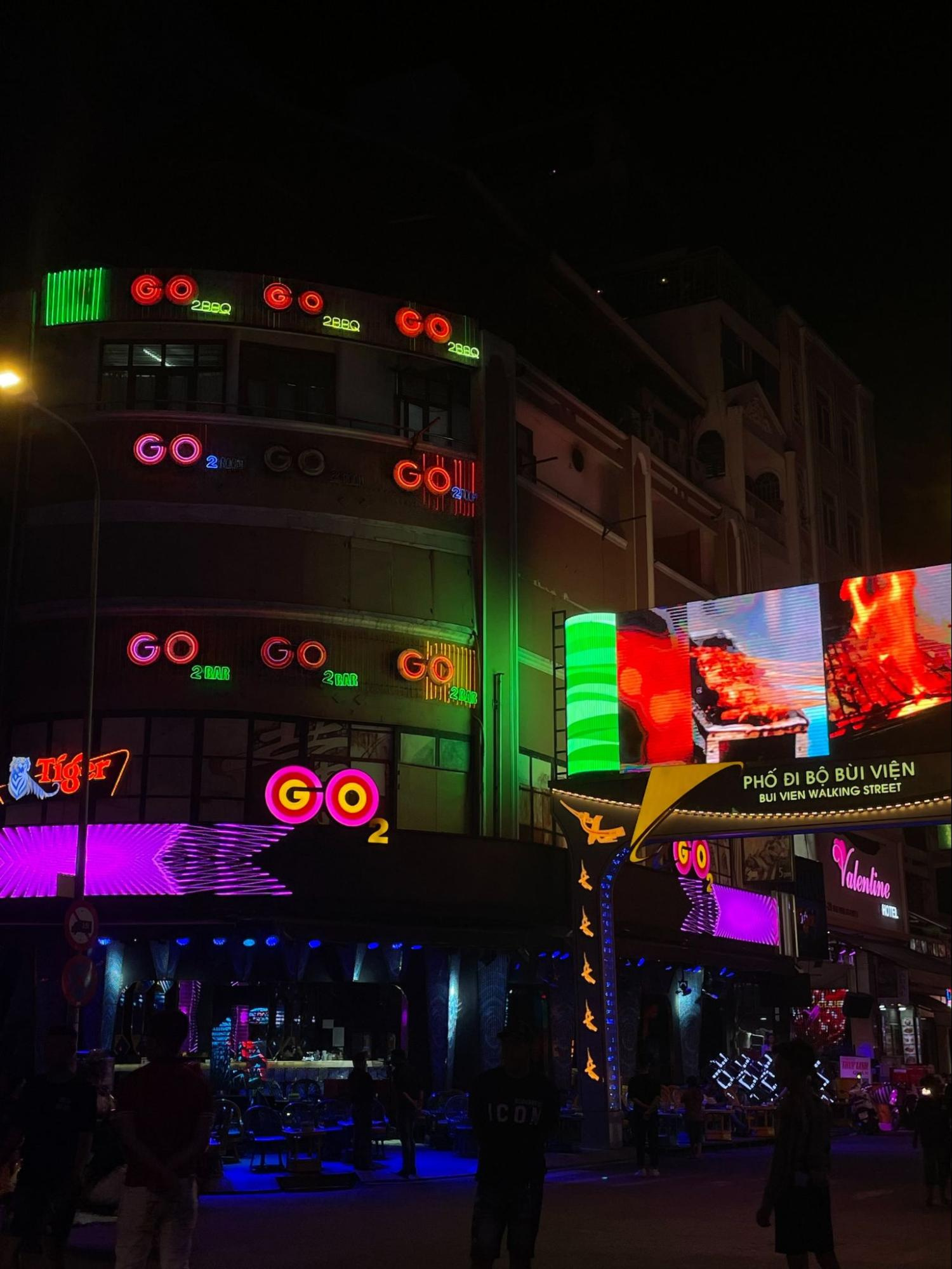 địa điểm check in sài gòn phố bùi viện