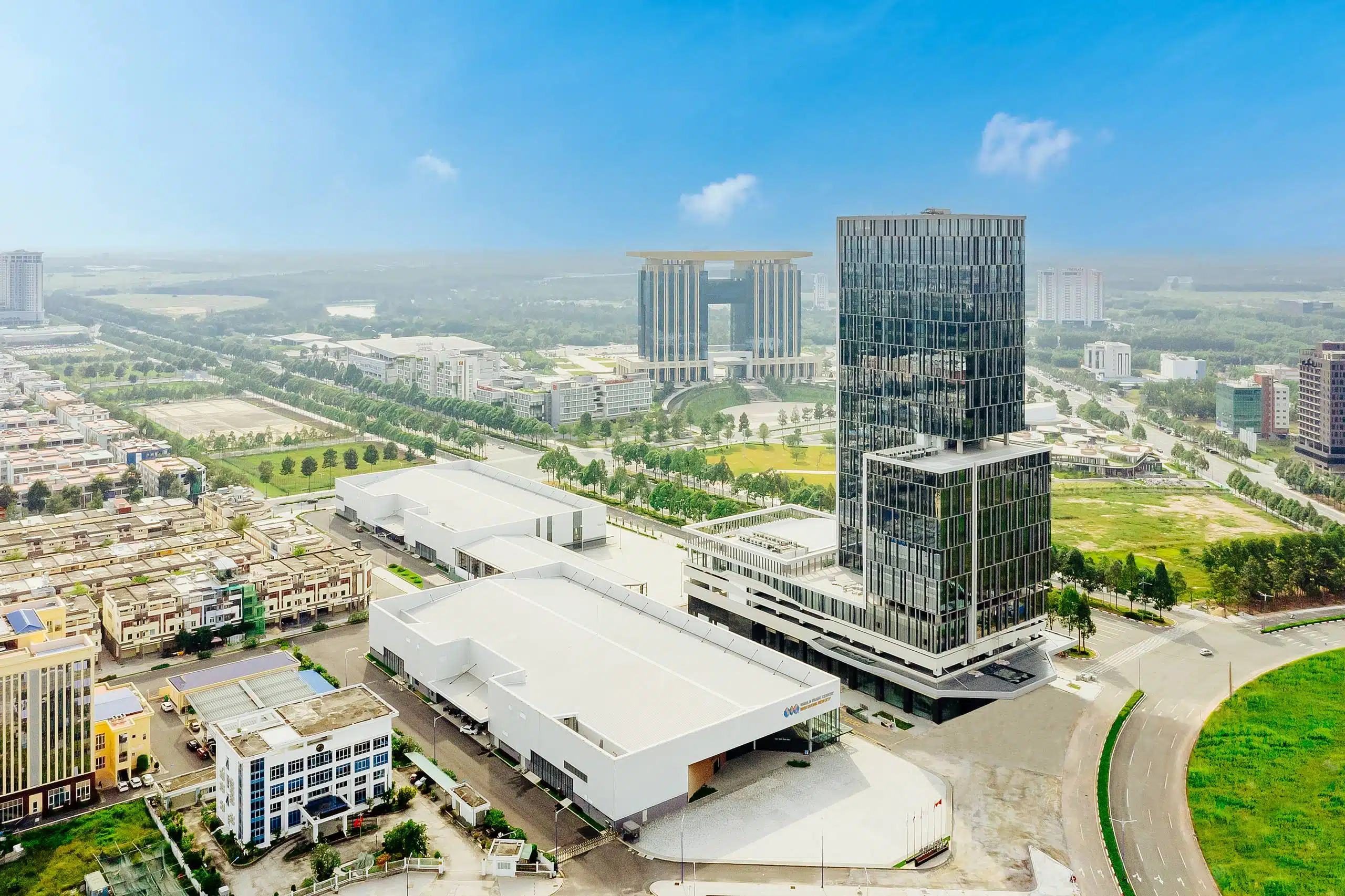 Du lịch Việt Nam khám phá công viên thành phố mới Bình Dương