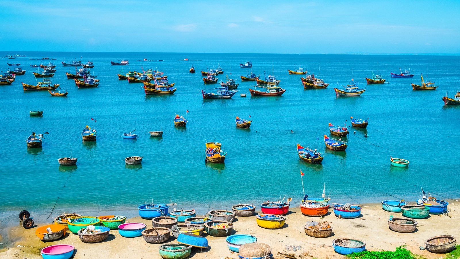 Du lịch Việt Nam với biển xanh, cát trắng Mũi Né