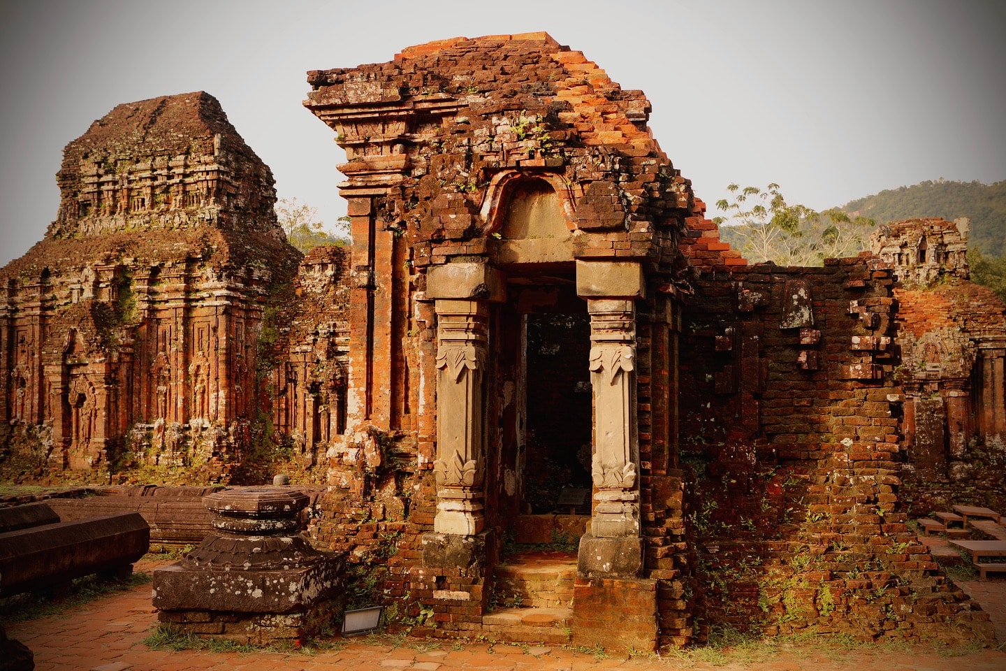 Di sản văn hóa thế giới Mỹ Sơn - Báu vật kiến trúc Chăm Pa - Heritage Vietnam Airlines