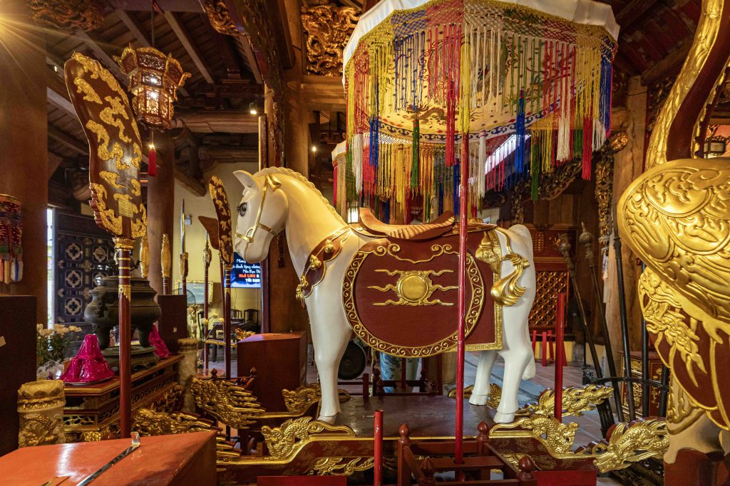 Dền Bạch Mã 1024x683