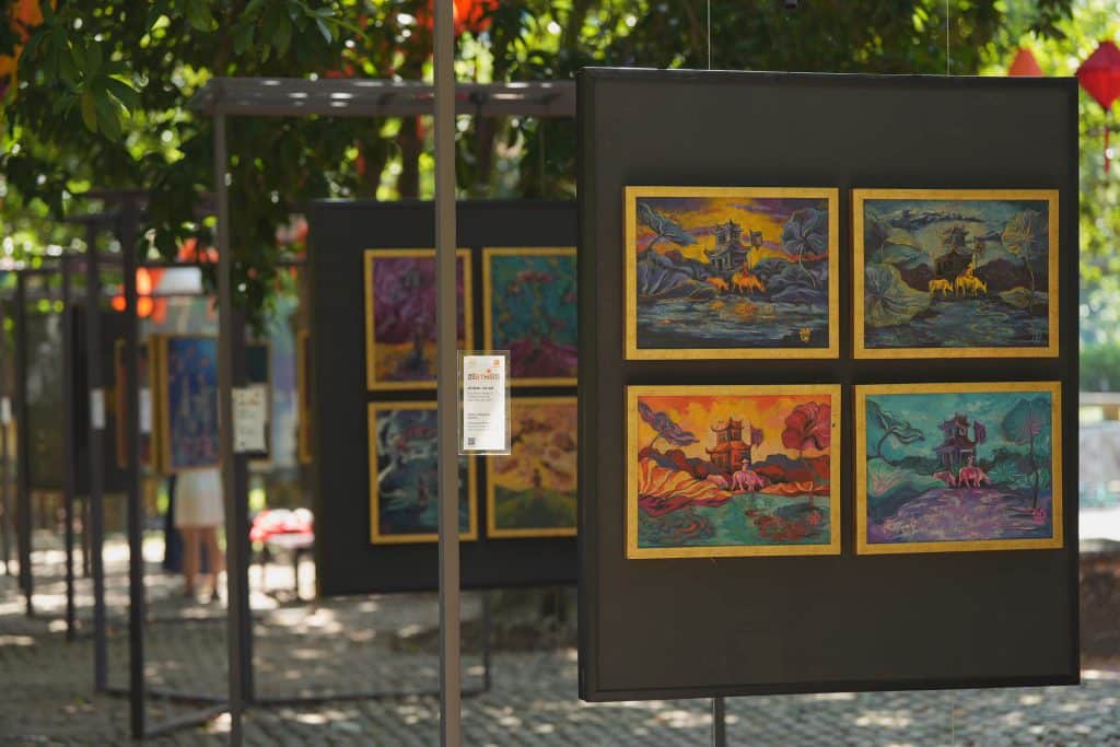 Triển Lãm Dược Trưng Bày Trong Khu Di Sản Hoàng Thành Thăng Long 1024x683