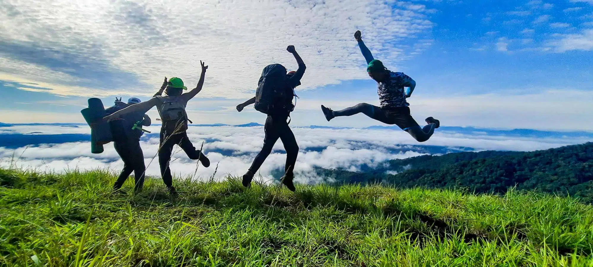 Check-in săn mây trên đỉnh Ngọc Lễ