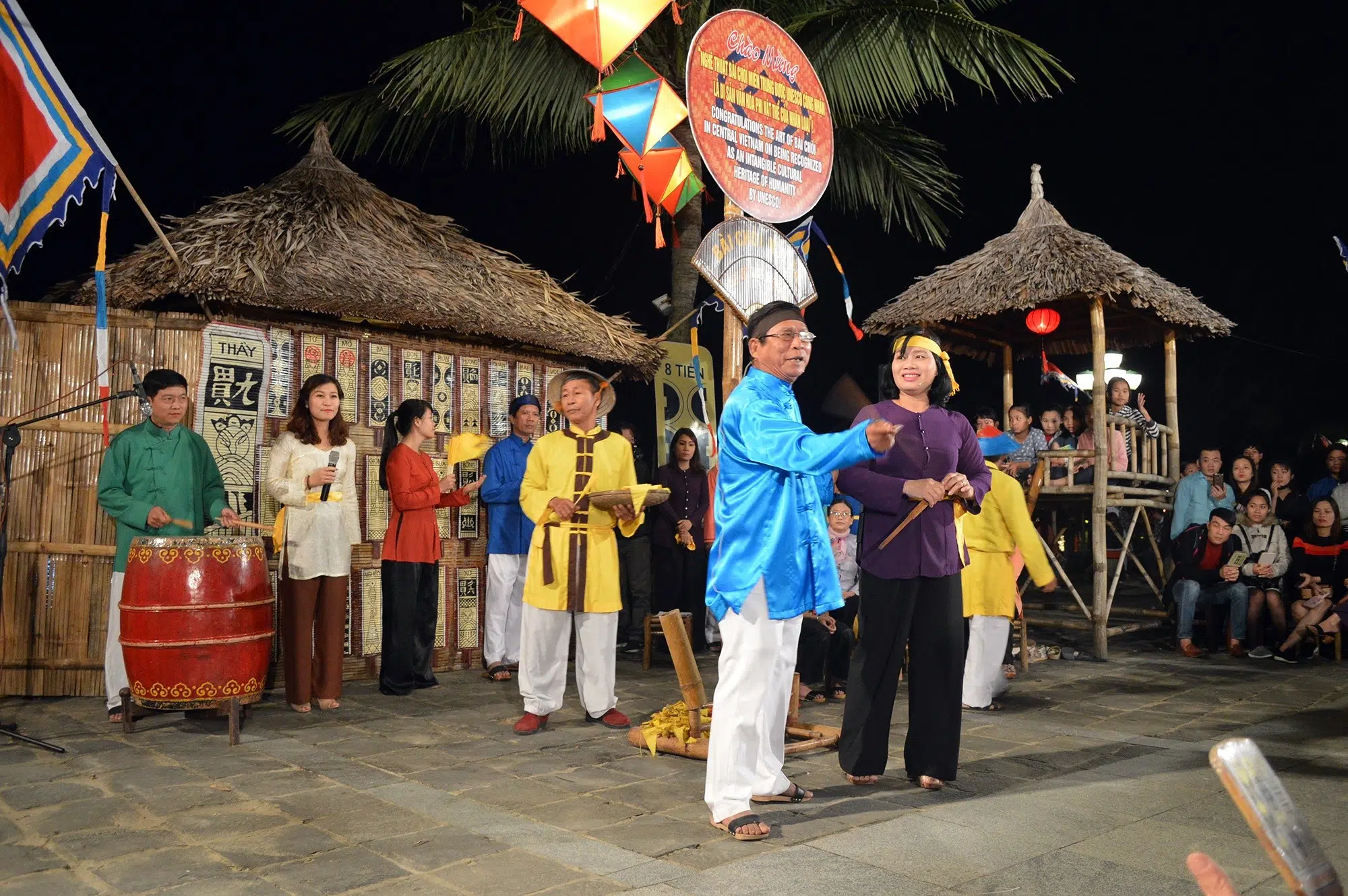 Nghệ thuật Bài Chòi truyền tải những câu chuyện về tình yêu, cuộc sống và đạo lý làm người