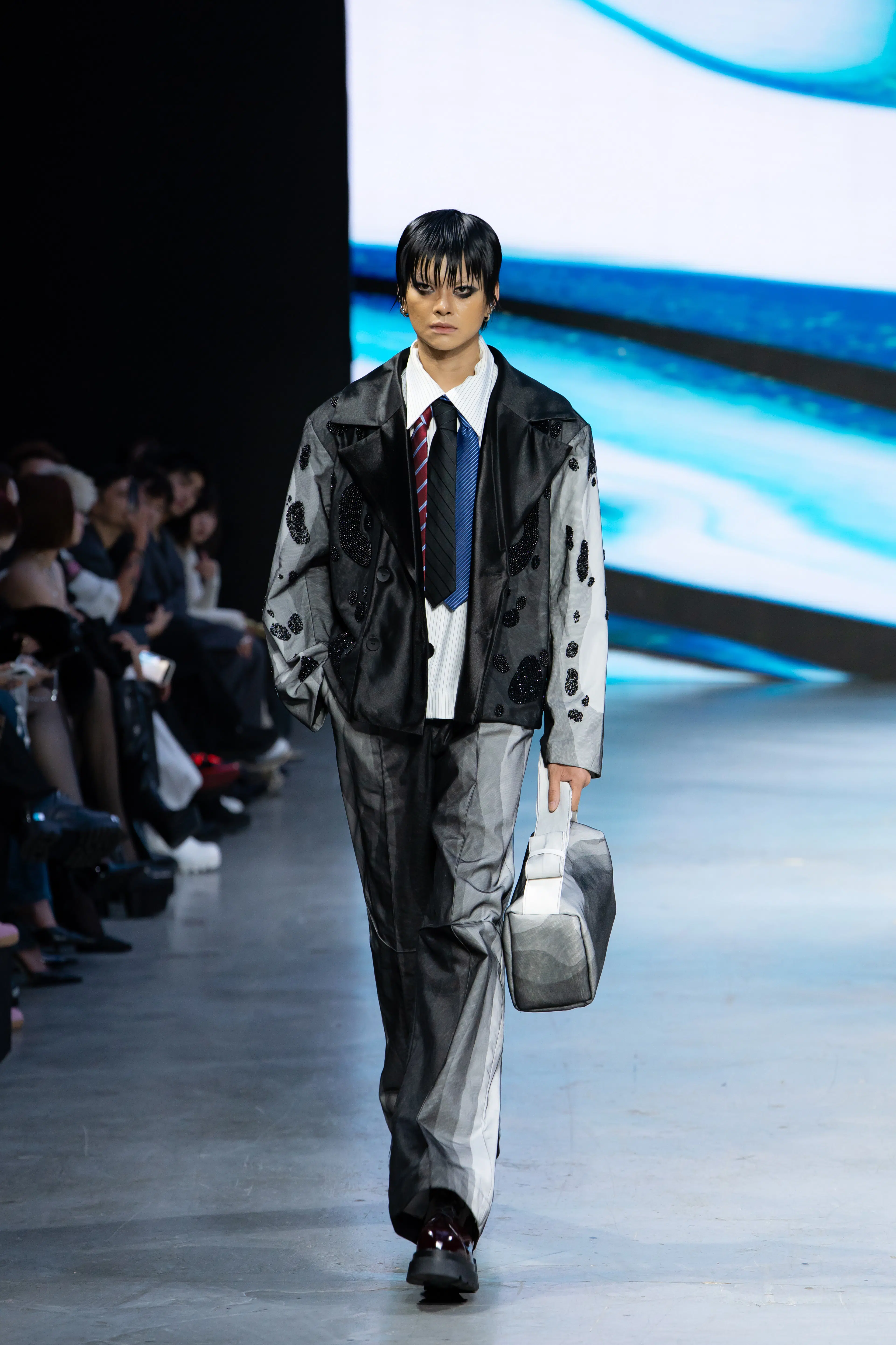 BST “THE BEETLE” của CAOSTU – Tôn vinh vẻ đẹp thủ công và thiên nhiên