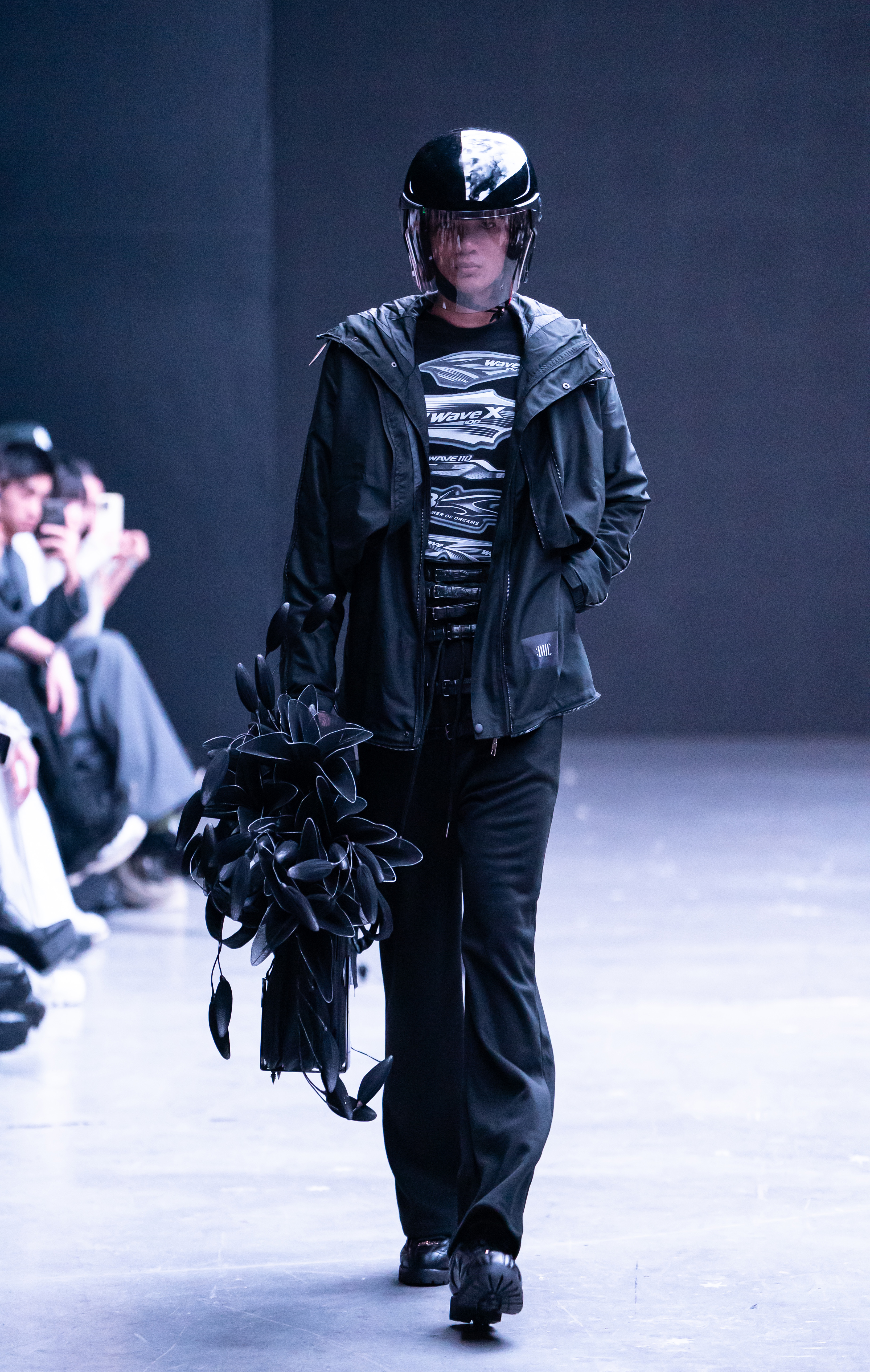 BST “DUC STUDIO – Hiệp Sĩ Đường Phố” – Những bộ giáp thời trang trên đường phố