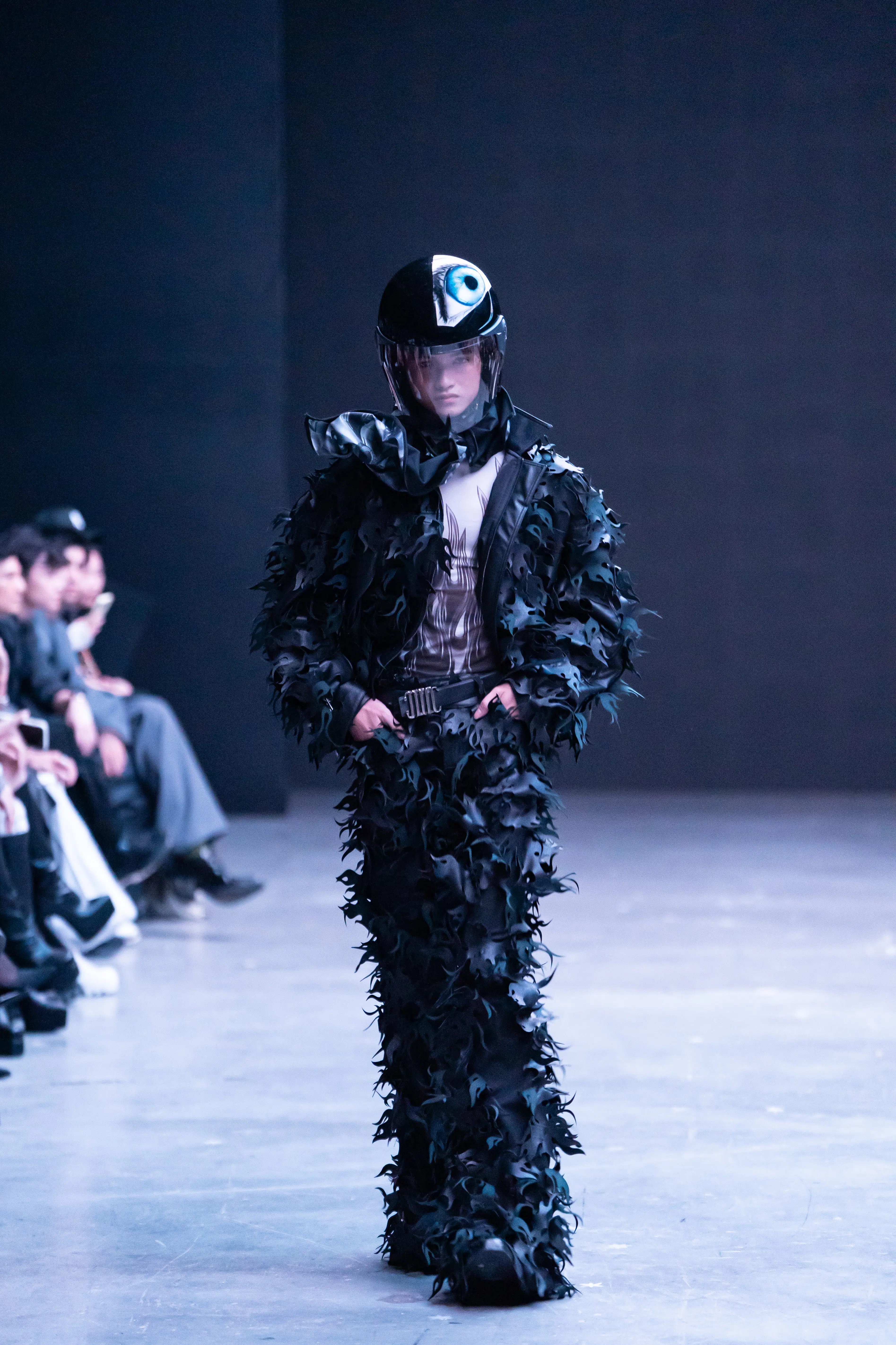 BST “DUC STUDIO – Hiệp Sĩ Đường Phố” – Những bộ giáp thời trang trên đường phố