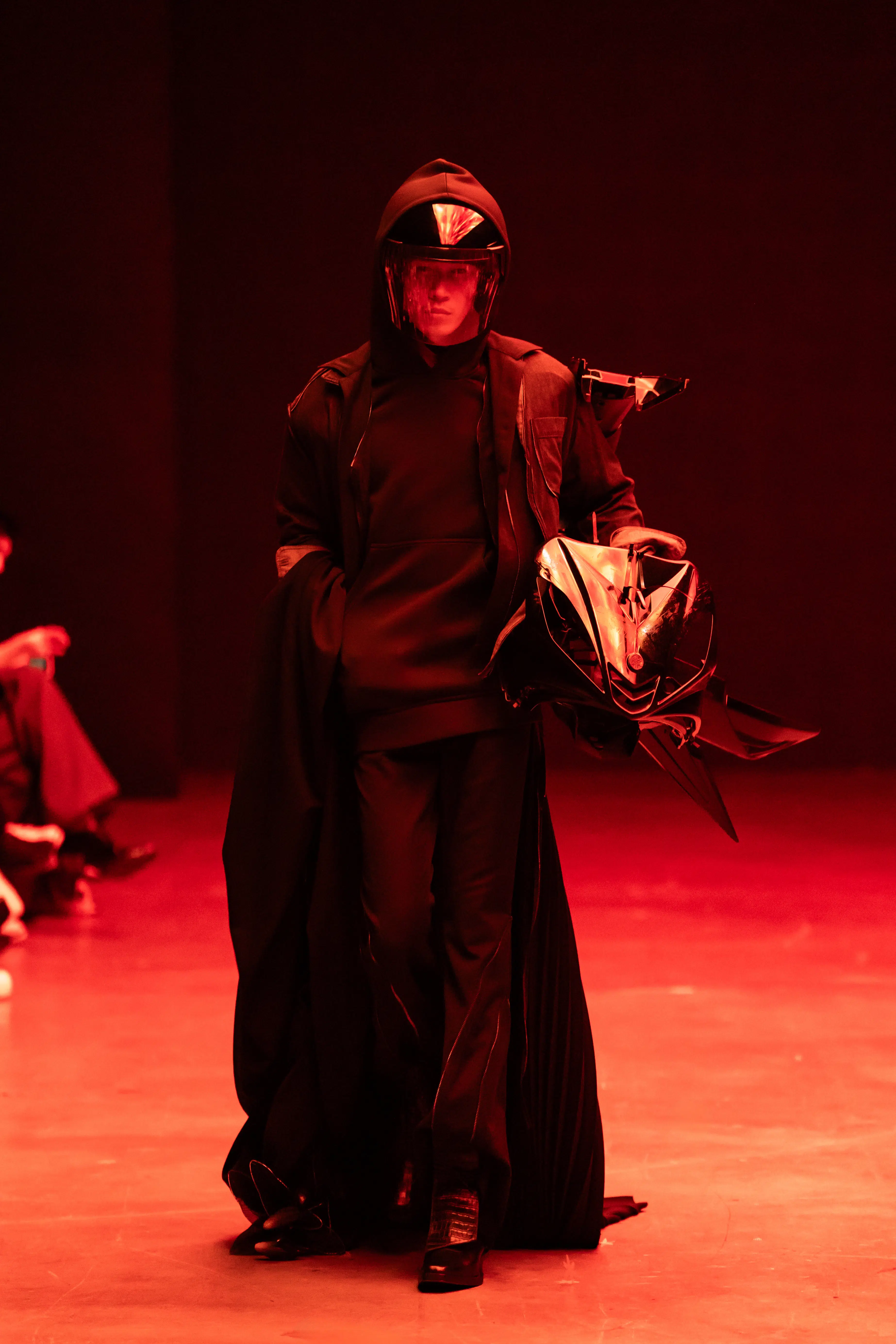 BST “DUC STUDIO – Hiệp Sĩ Đường Phố” – Những bộ giáp thời trang trên đường phố