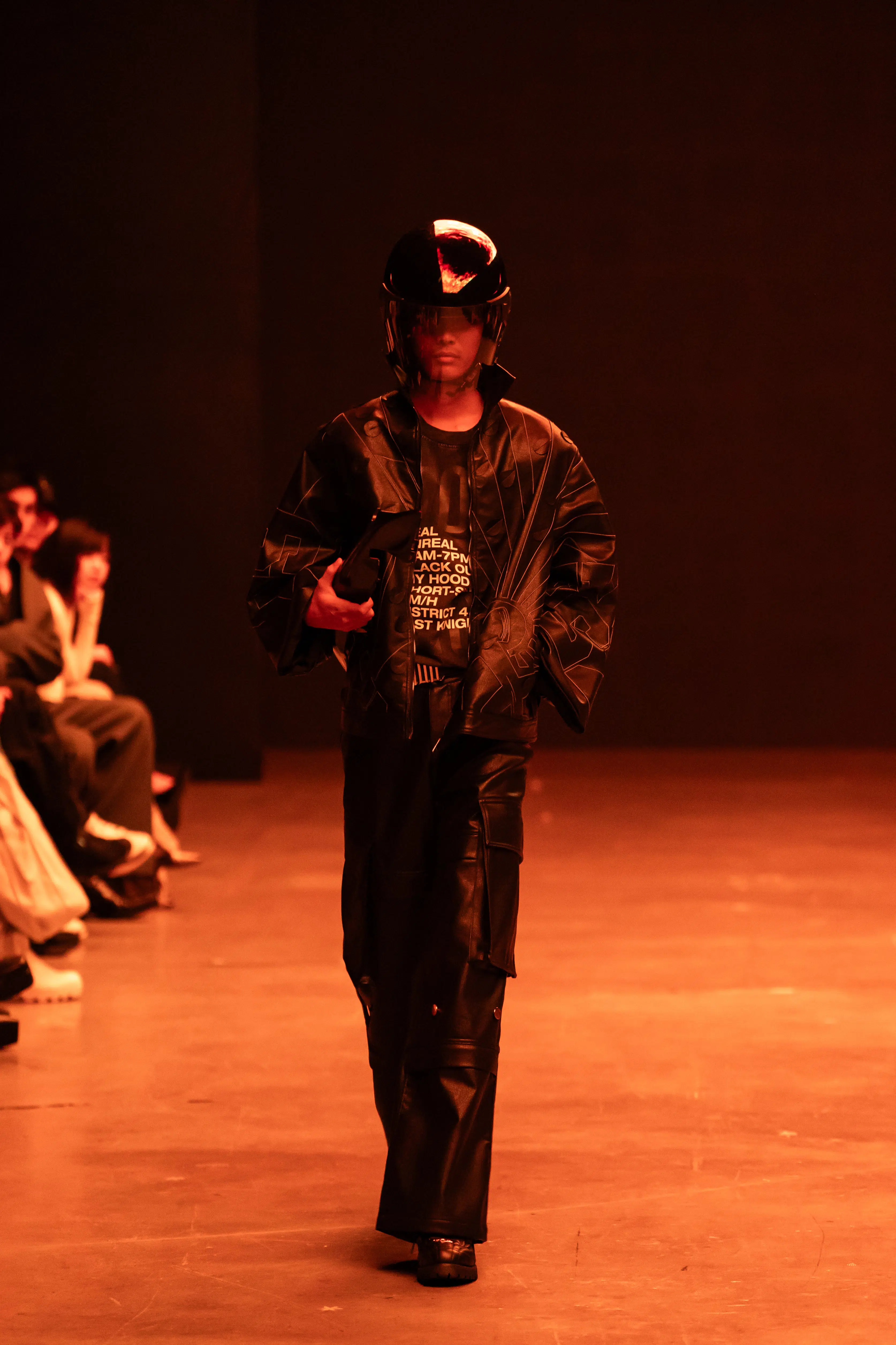 BST “DUC STUDIO – Hiệp Sĩ Đường Phố” – Những bộ giáp thời trang trên đường phố