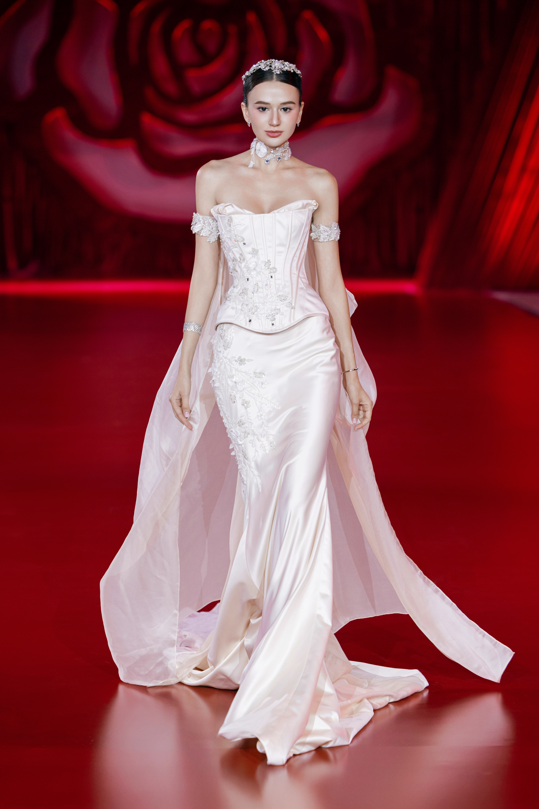BST “La Dorée”của NTK Phương Linh