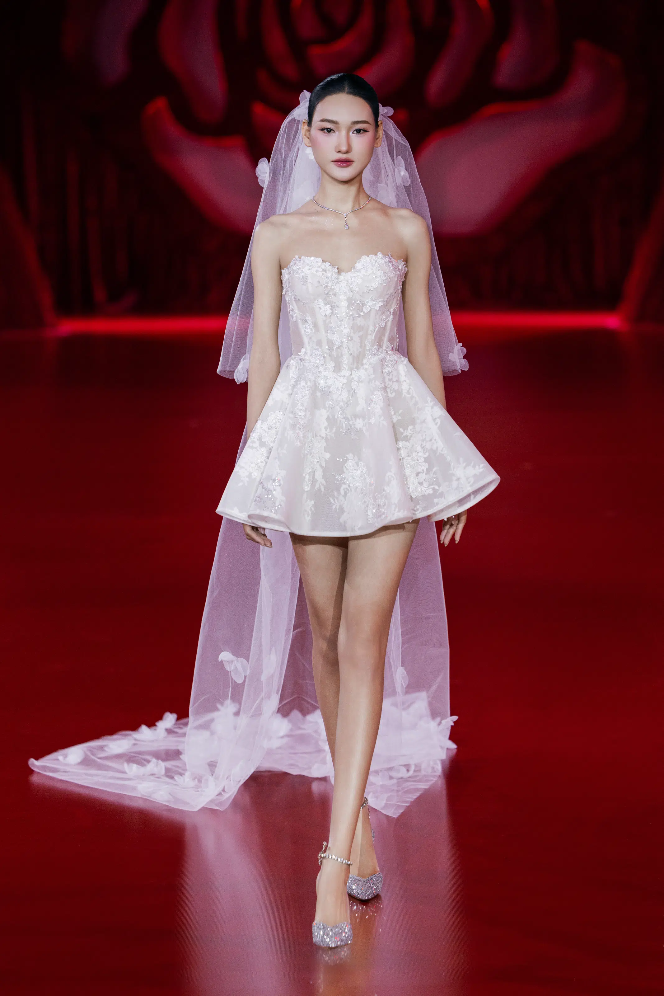 BST “La Dorée”của NTK Phương Linh