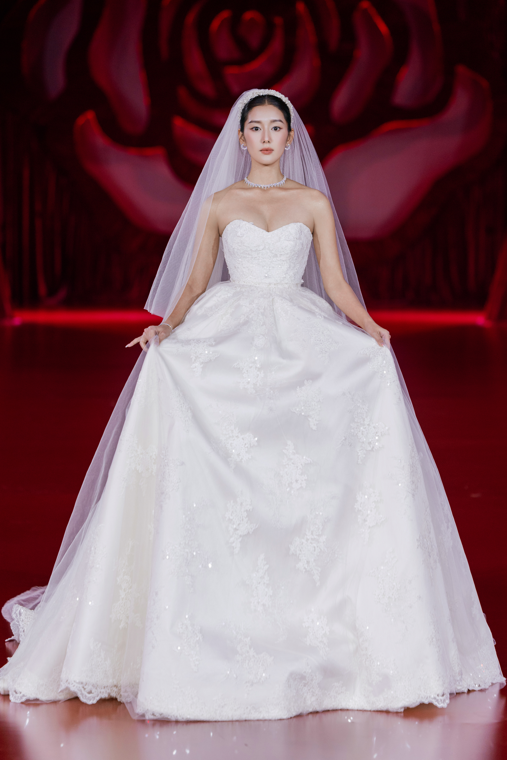 BST “La Dorée”của NTK Phương Linh