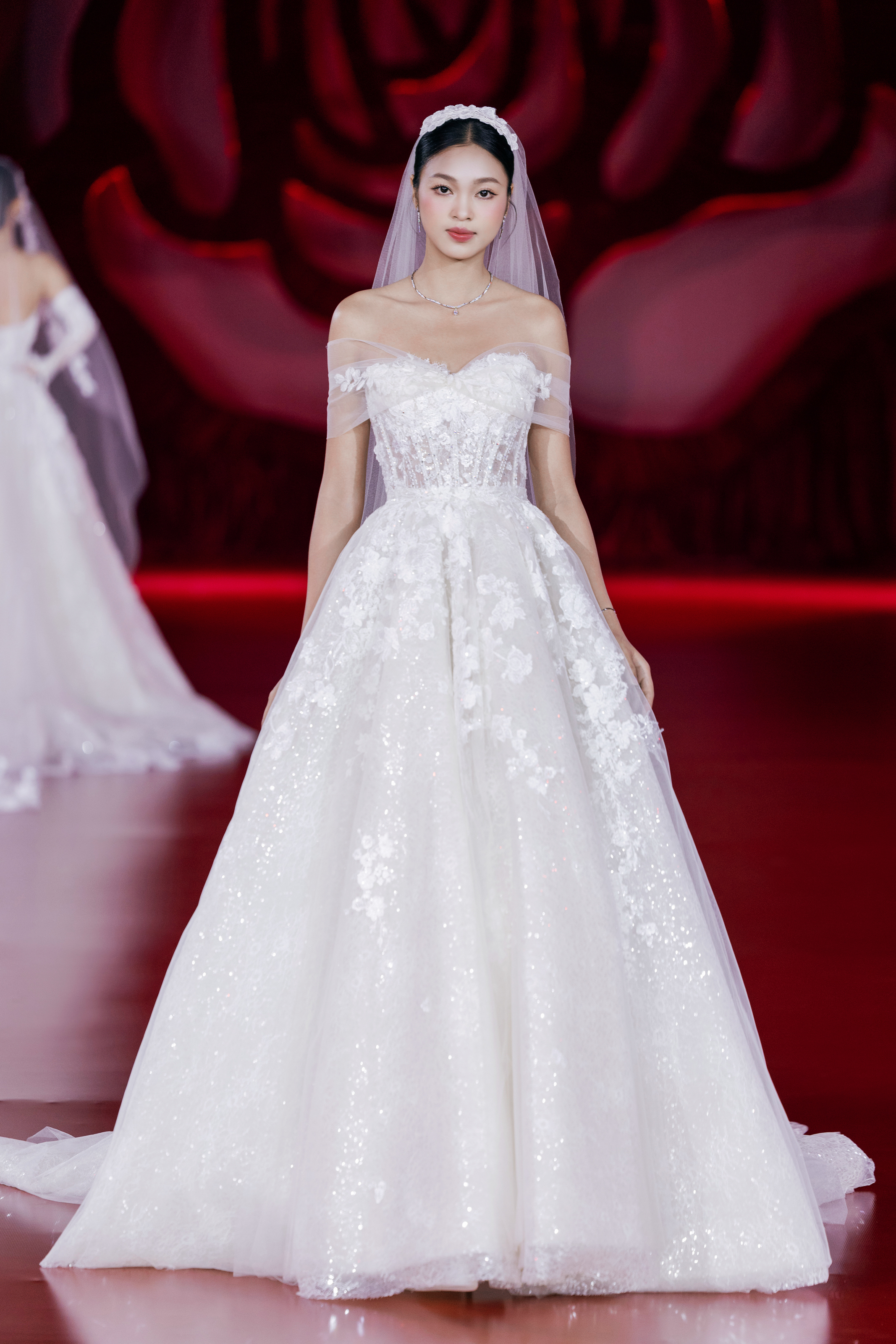 BST “La Dorée”của NTK Phương Linh