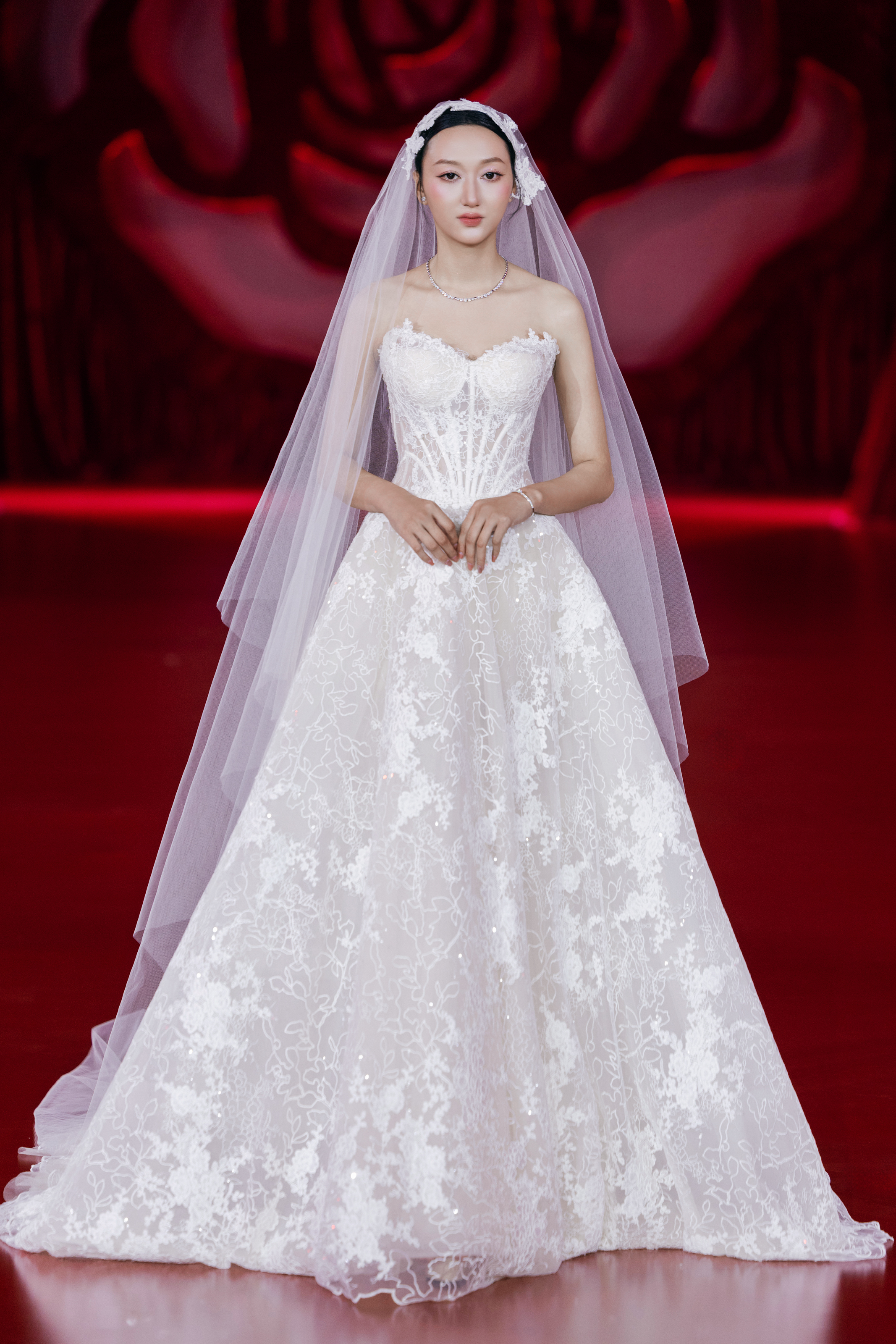 BST “La Dorée”của NTK Phương Linh