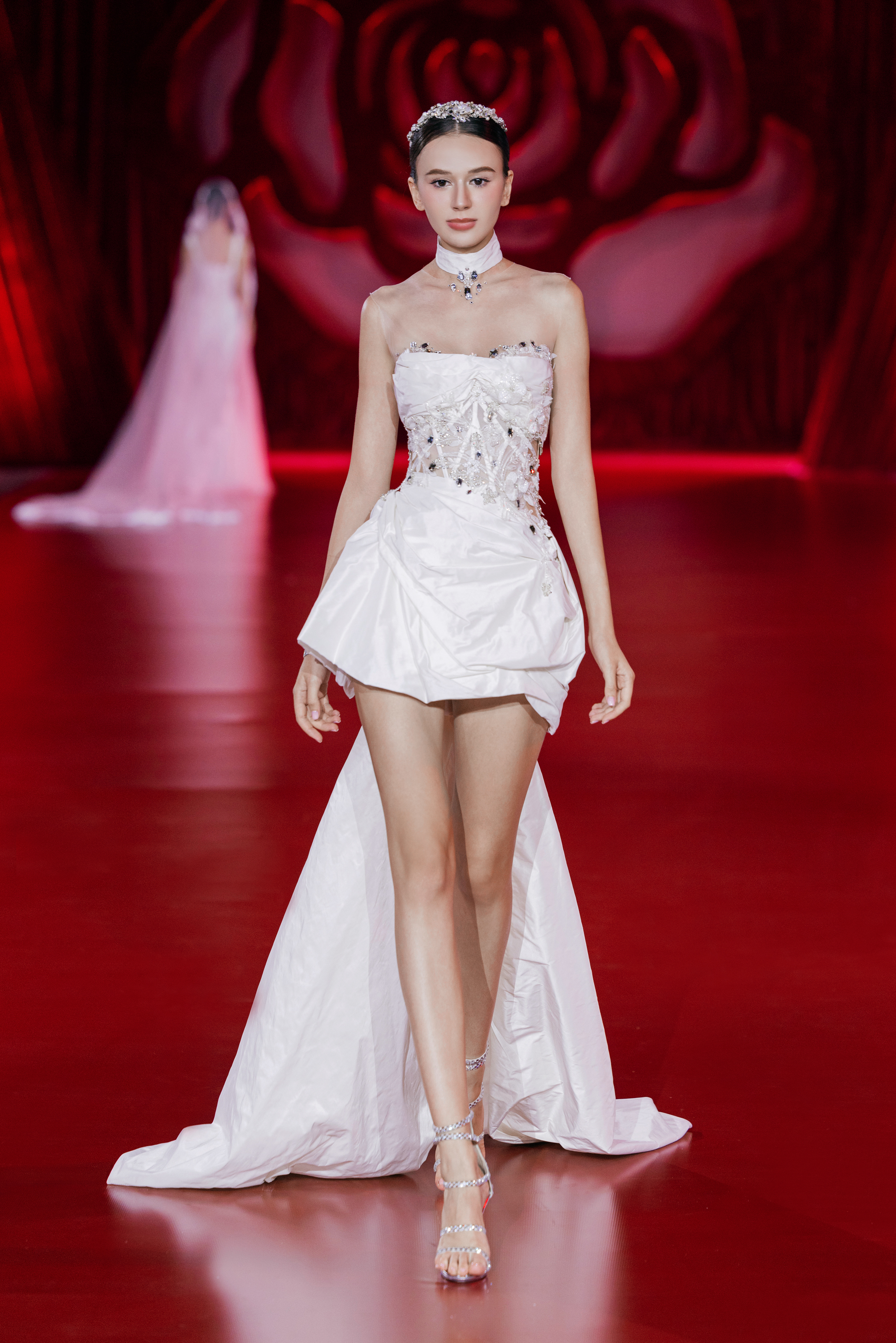 BST “La Dorée”của NTK Phương Linh
