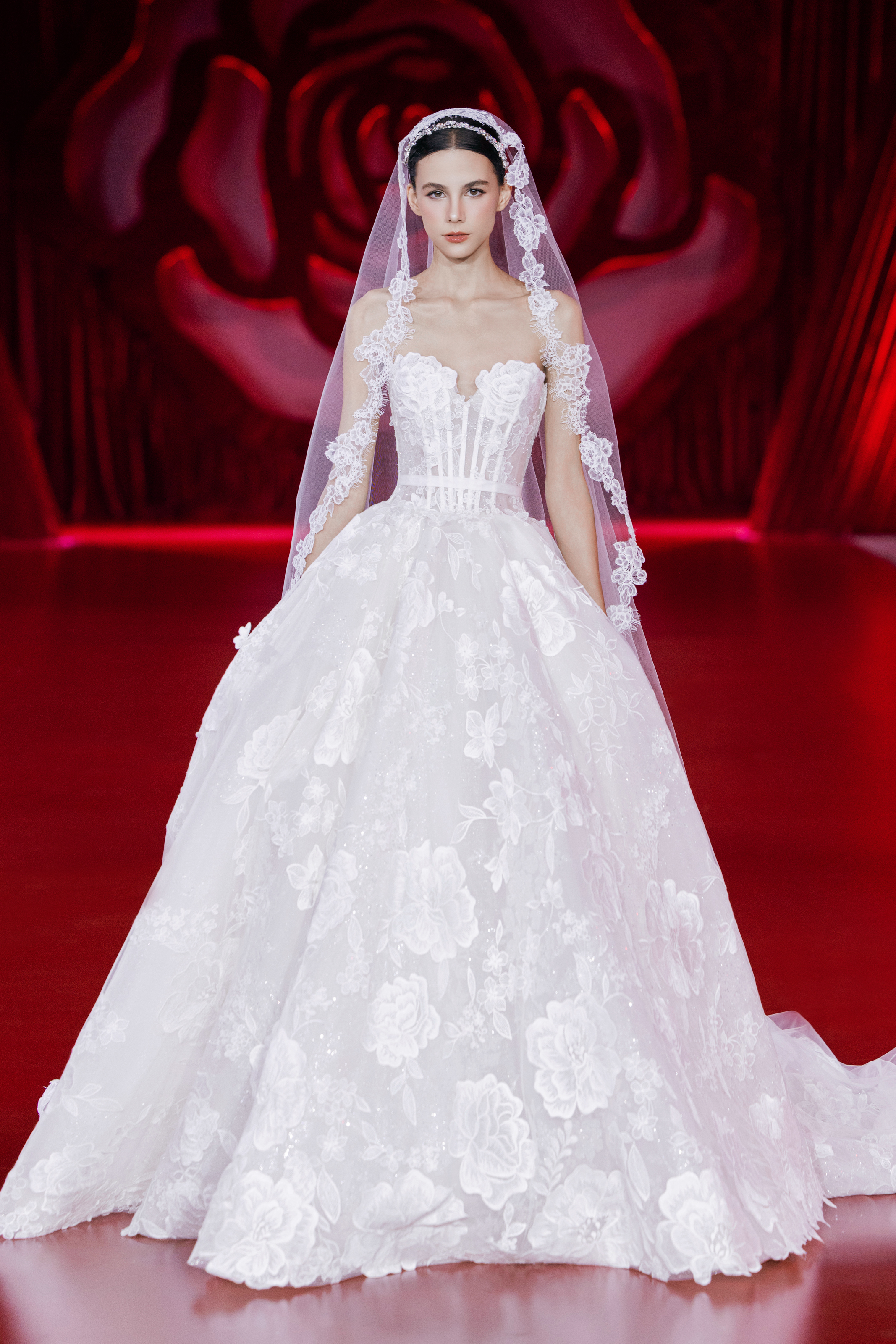 BST “La Dorée”của NTK Phương Linh