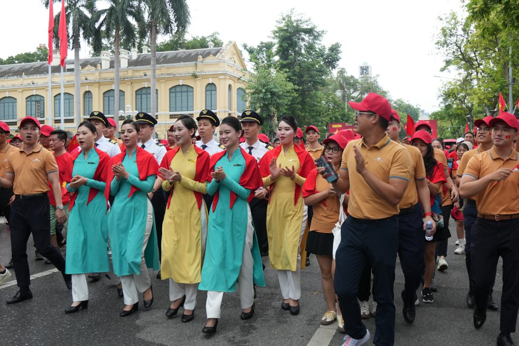 Cùng Việt Nam Tiến Bước – 1 Tỷ Bước Chân Tiến Vào Kỷ Nguyên Mới 1024x683