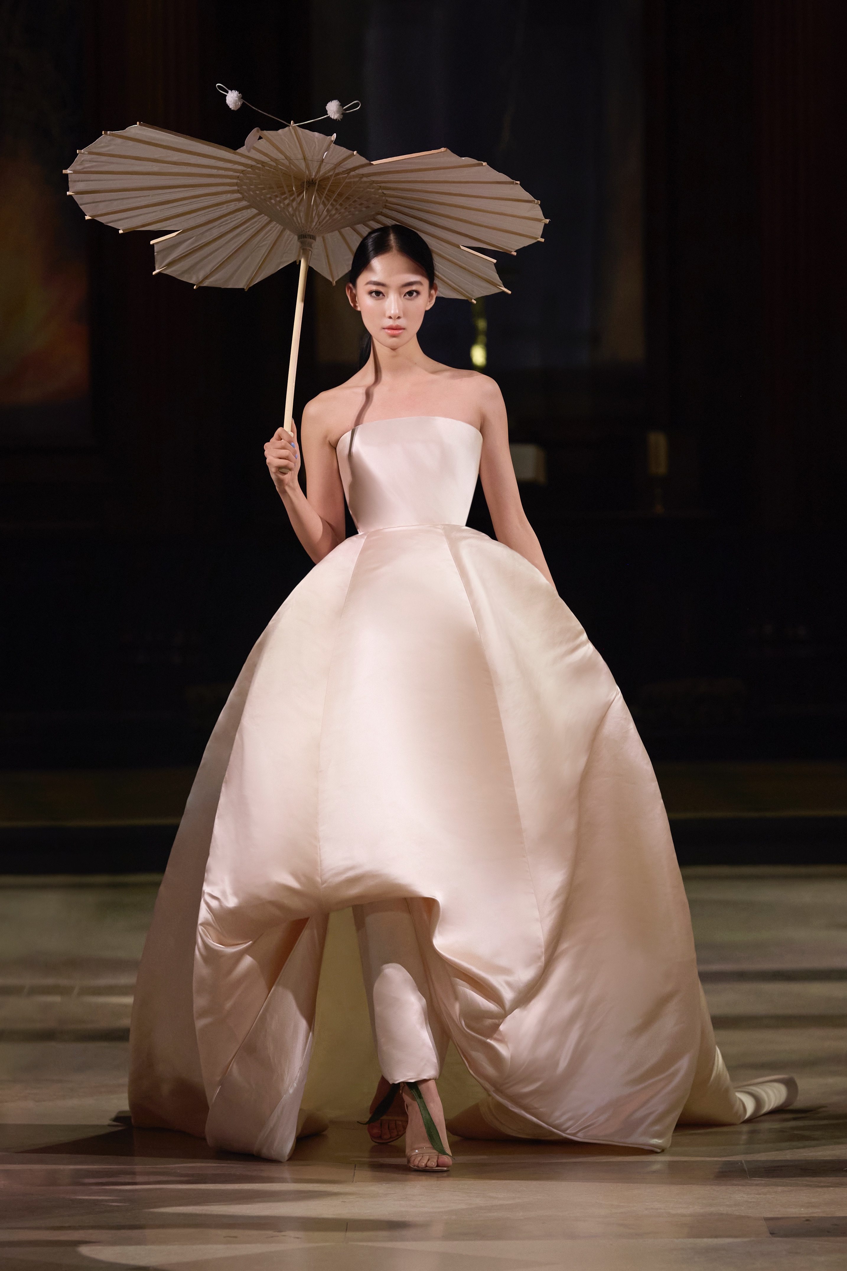 BST “Xuân, Hạ, Thu, Đông,… và Xuân”của TRAN HUNG