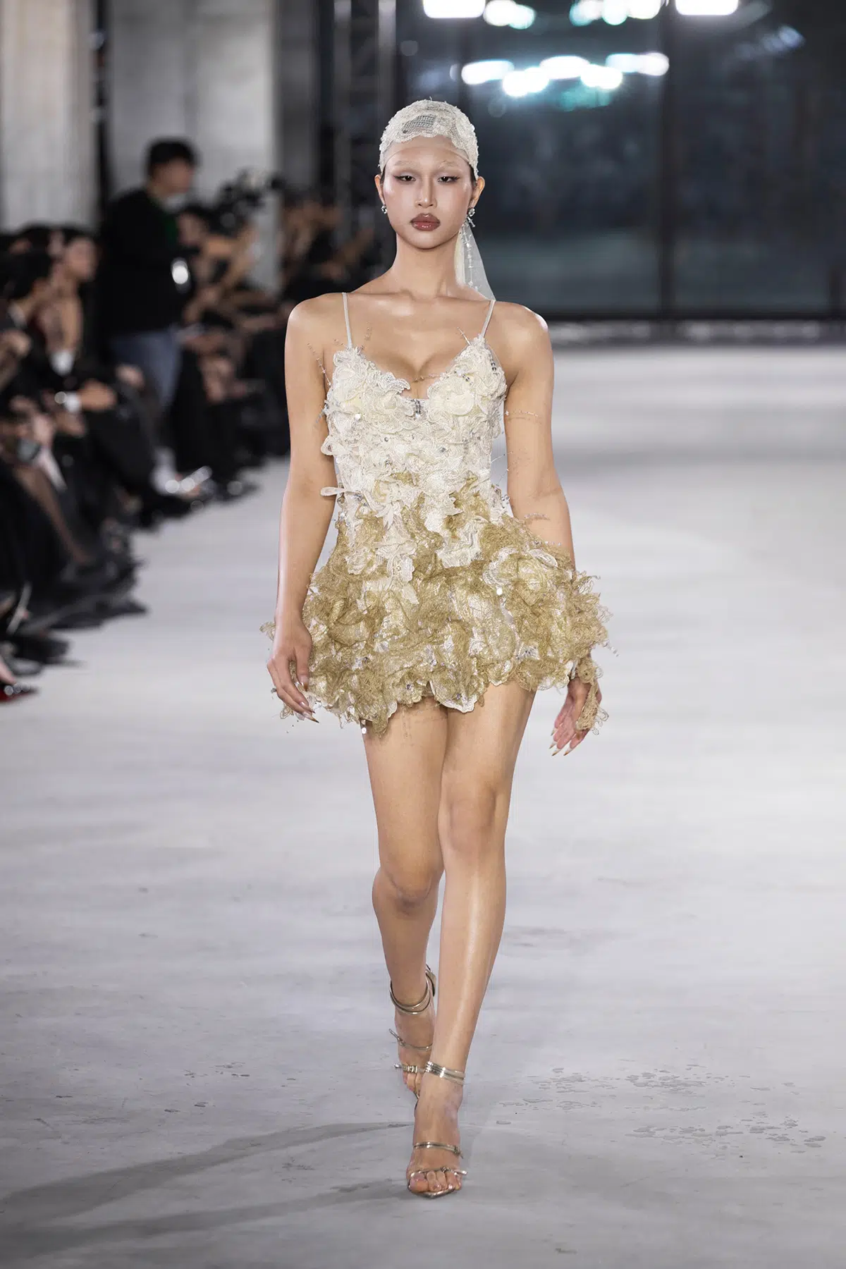 NTK Đỗ Long trình làng bộ sưu tập “Emerge” lấy cảm hứng từ sự tái sinh