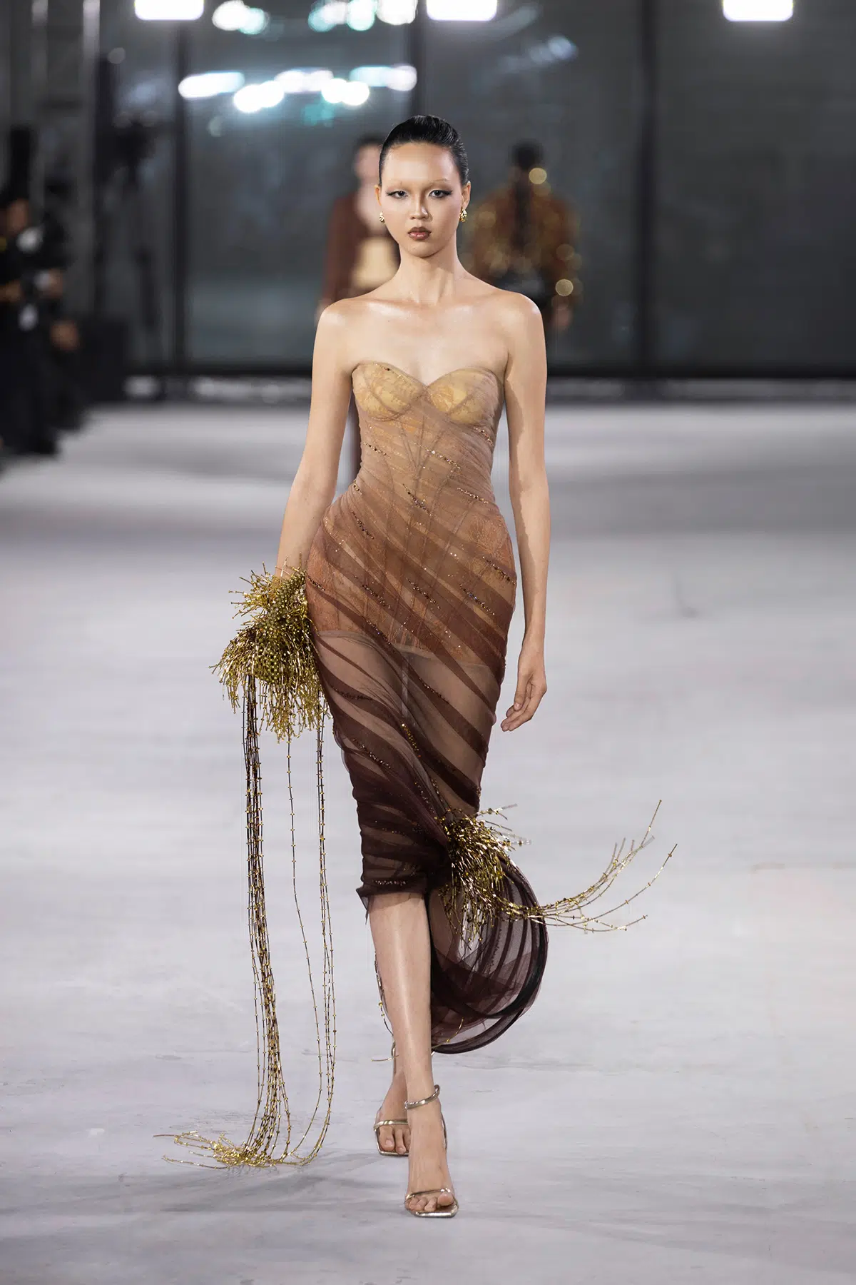 NTK Đỗ Long trình làng bộ sưu tập “Emerge” lấy cảm hứng từ sự tái sinh