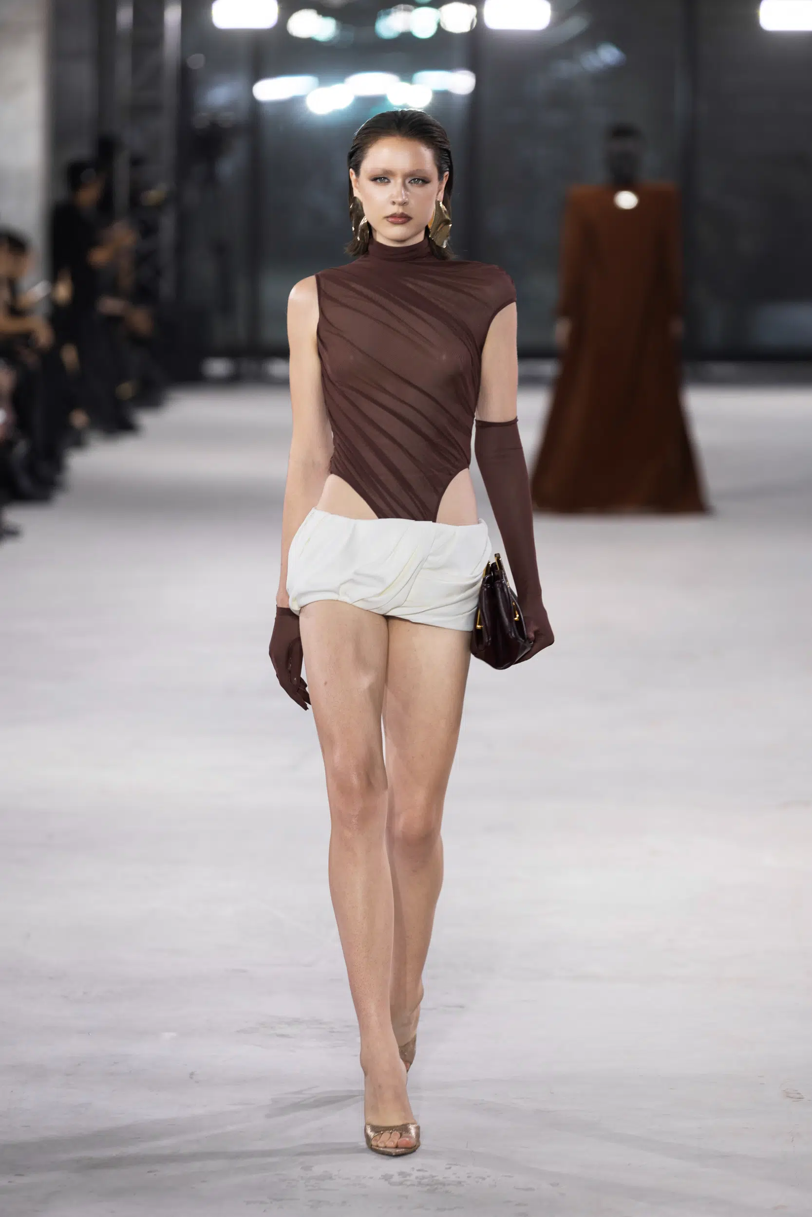 NTK Đỗ Long trình làng bộ sưu tập “Emerge” lấy cảm hứng từ sự tái sinh