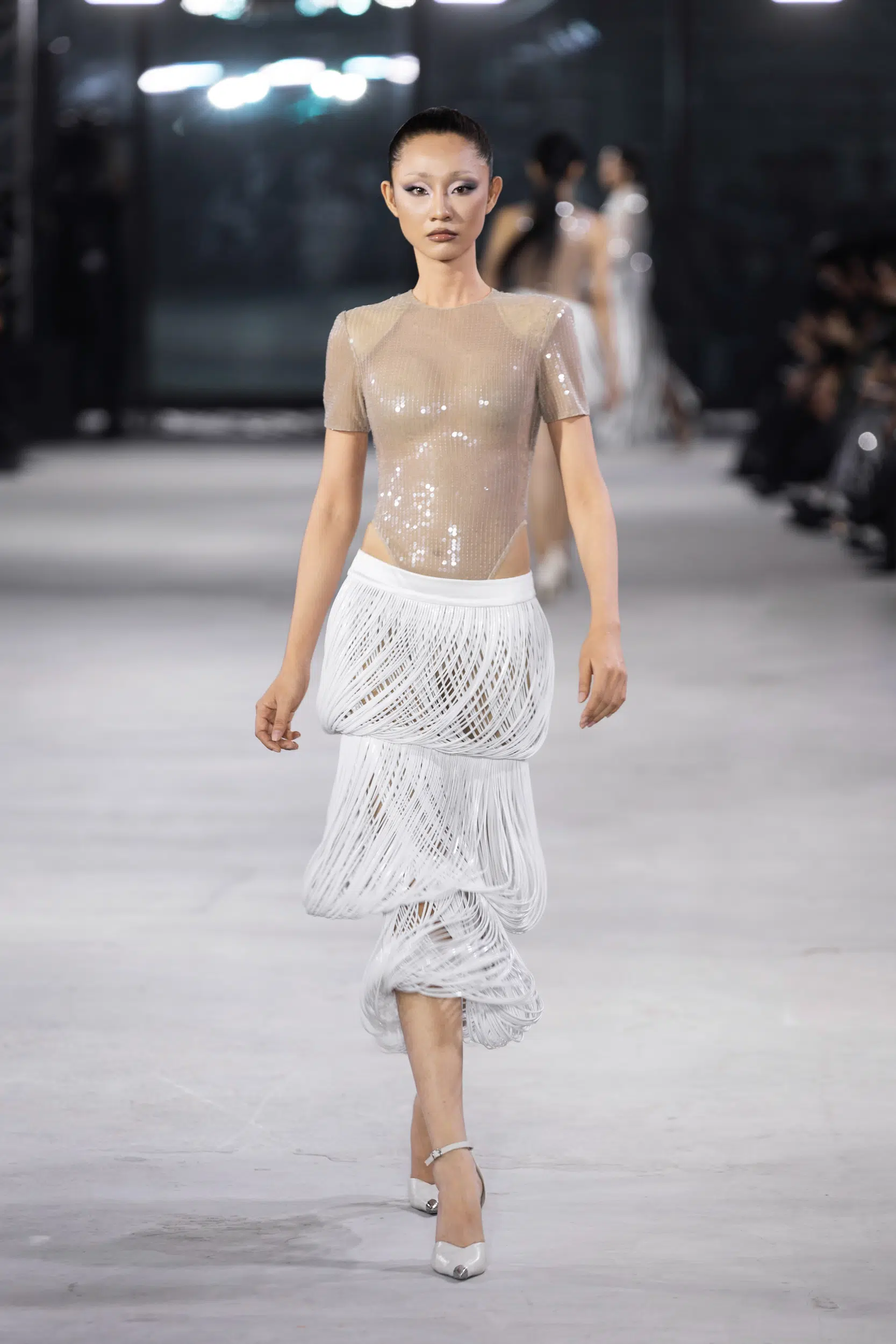 NTK Đỗ Long trình làng bộ sưu tập “Emerge” lấy cảm hứng từ sự tái sinh