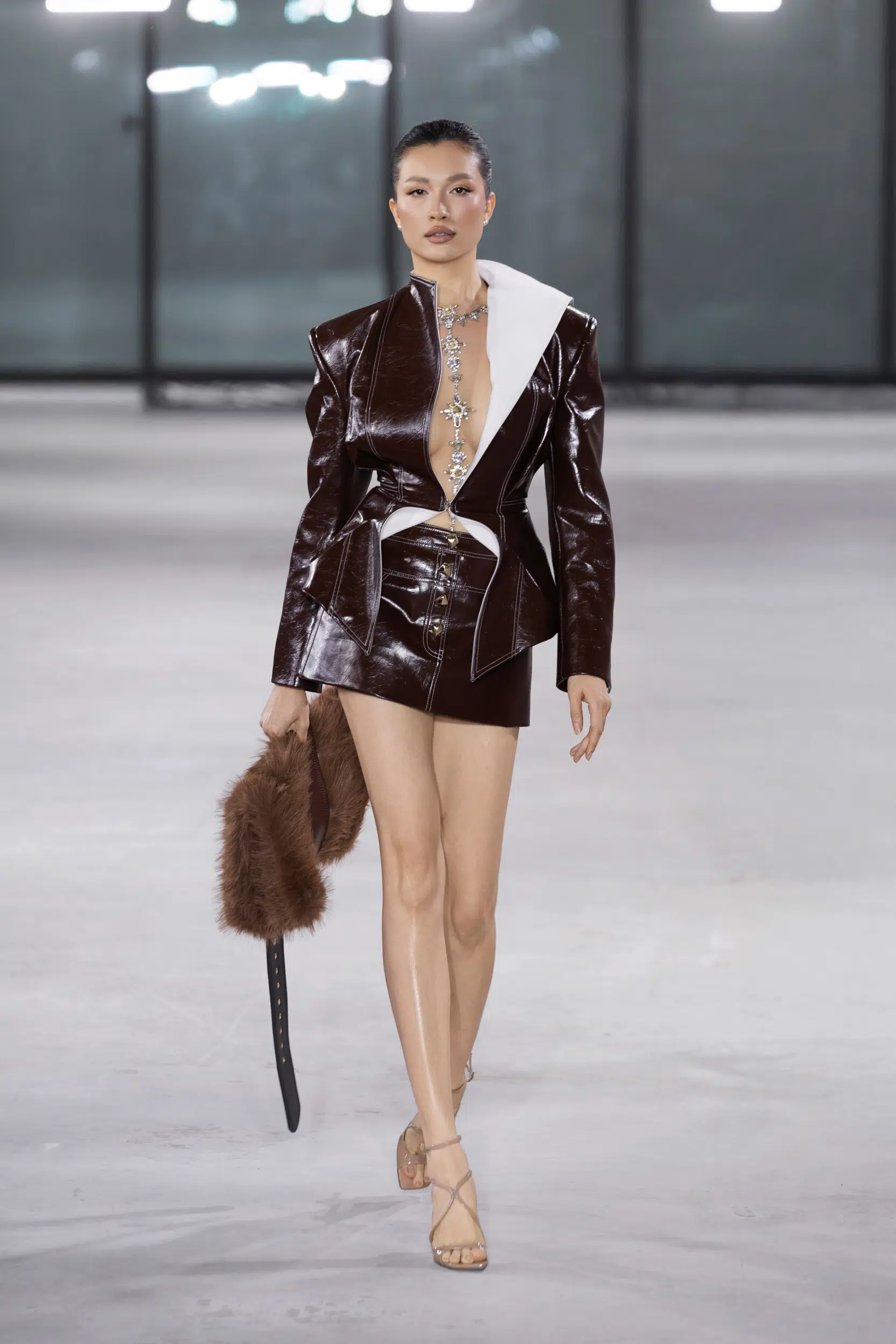 NTK Đỗ Long trình làng bộ sưu tập “Emerge” lấy cảm hứng từ sự tái sinh