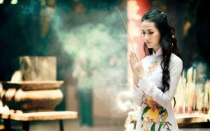 Rằm tháng Giêng: Vầng trăng khởi đầu của tâm thức Việt