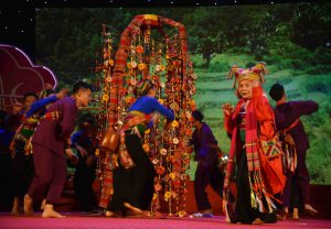 Hoa nở mừng xuân