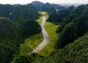 Khai mạc Tuần du lịch Ninh Bình 2026: Đậm đà bản sắc “Hành trình di sản qua các thời đại”