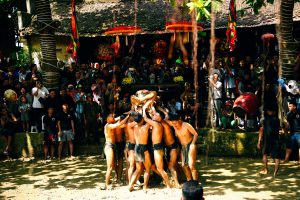 Hào khí ngàn năm từ hội Vật cầu nước làng Vân