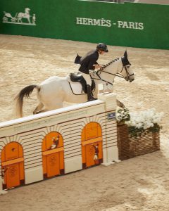 Hermès tăng trưởng vững vàng trong nửa đầu năm 2026 nhiều biến động