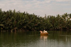 Những khoảng lặng dịu dàng bên sông